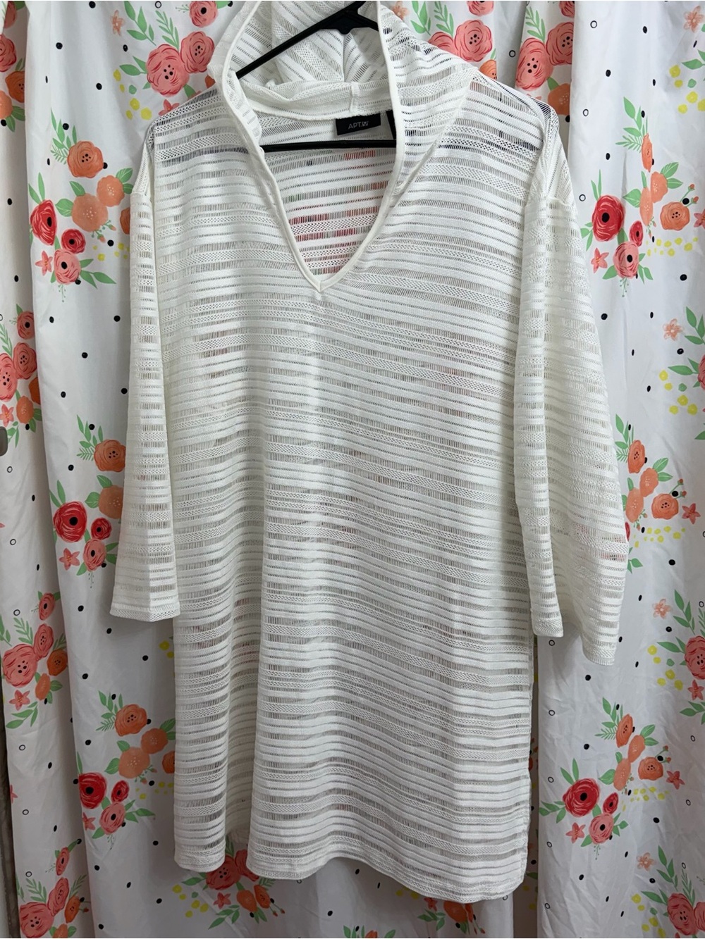 Apt. 9 Women’s XXL White Striped Crochet Swim Coverup
